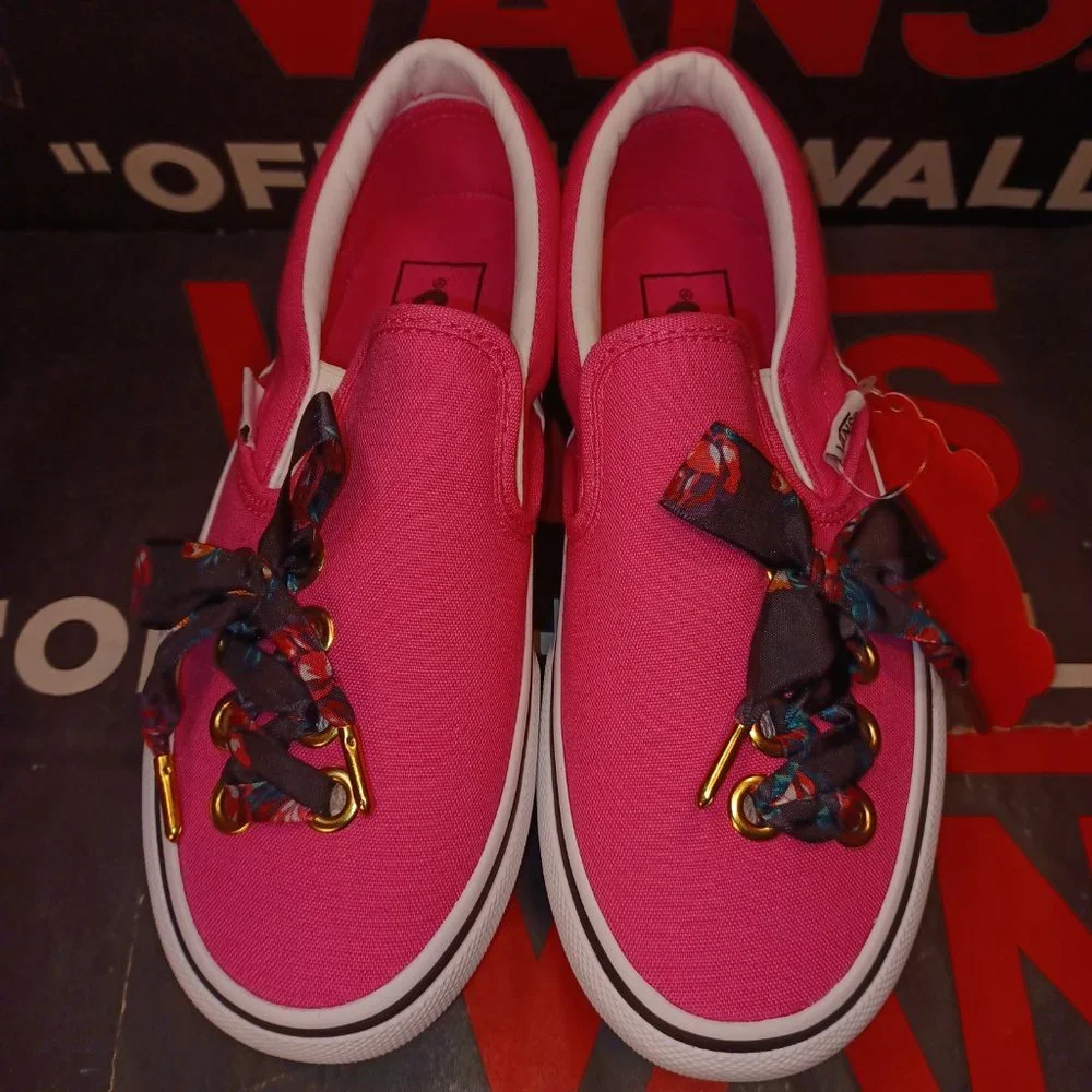 Vans Classic Slip-On P Women’s 5 Pink/Black Oversized Lace Carmine VN0A3…